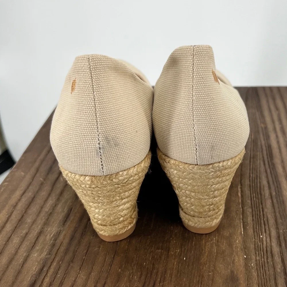 Viscata Barcelona Roses Beige Canvas Espadrille Wedges Size 40 Pointed Toe Pump